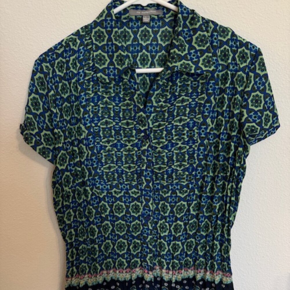 Women's casual top with gathered front pleats, colorful